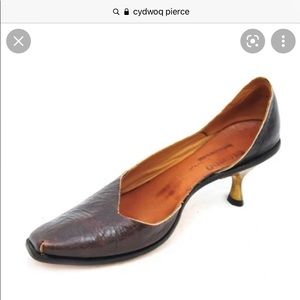 Cydwoq 38.5 Pierce Distressed Heel in Antiqued Black Size 8.5